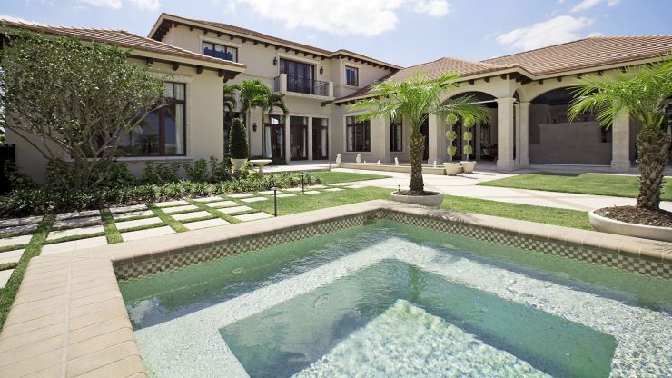 Luxury home sales see biggest slump in nearly a decade